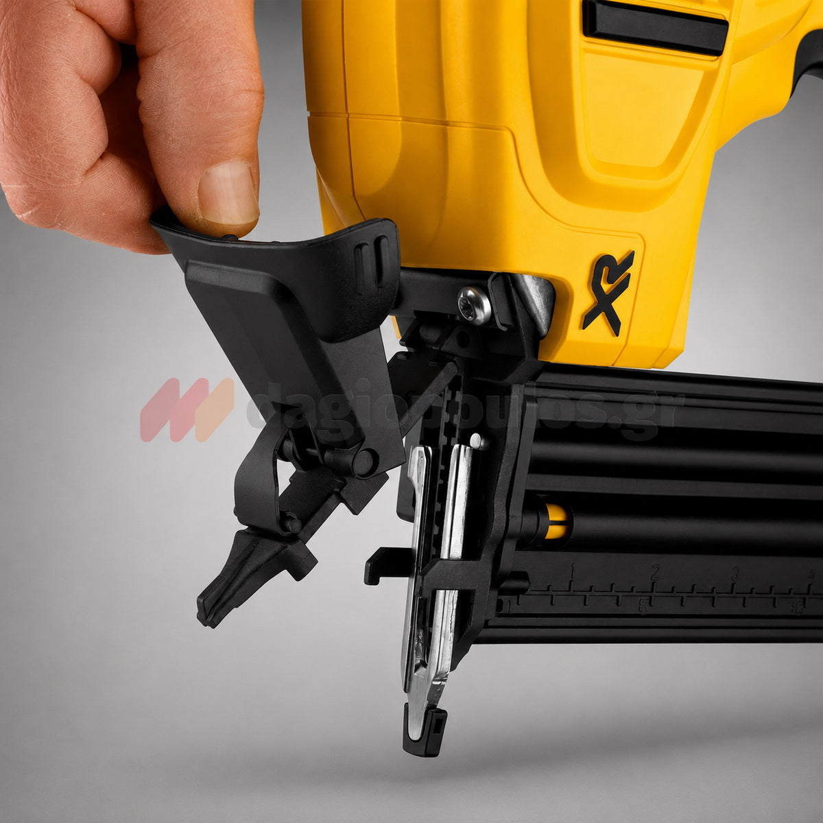 DeWalt DCN680D2-QW Brushless Καρφωτικό Μπαταρίας 18V Li-Ion Με 2 Μπατ.2.0Ah-Φορτιστή-Βαλίτσα T-STAK