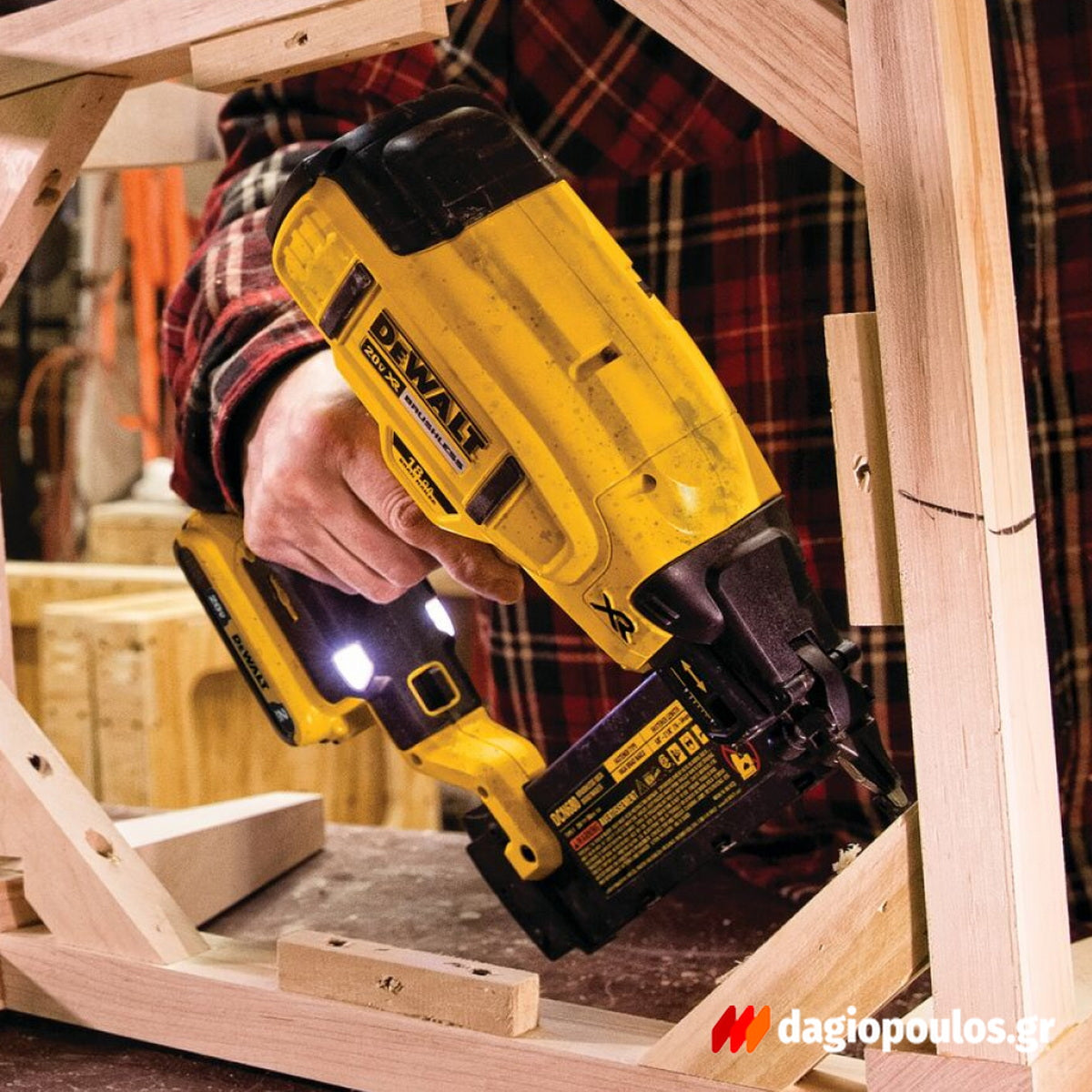 DeWalt DCN680D2-QW Brushless Καρφωτικό Μπαταρίας 18V Li-Ion Με 2 Μπατ.2.0Ah-Φορτιστή-Βαλίτσα T-STAK