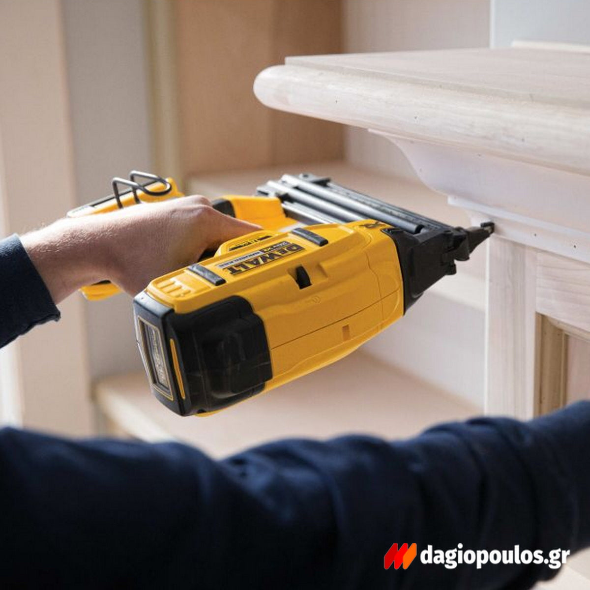 DeWalt DCN680D2-QW Brushless Καρφωτικό Μπαταρίας 18V Li-Ion Με 2 Μπατ.2.0Ah-Φορτιστή-Βαλίτσα T-STAK