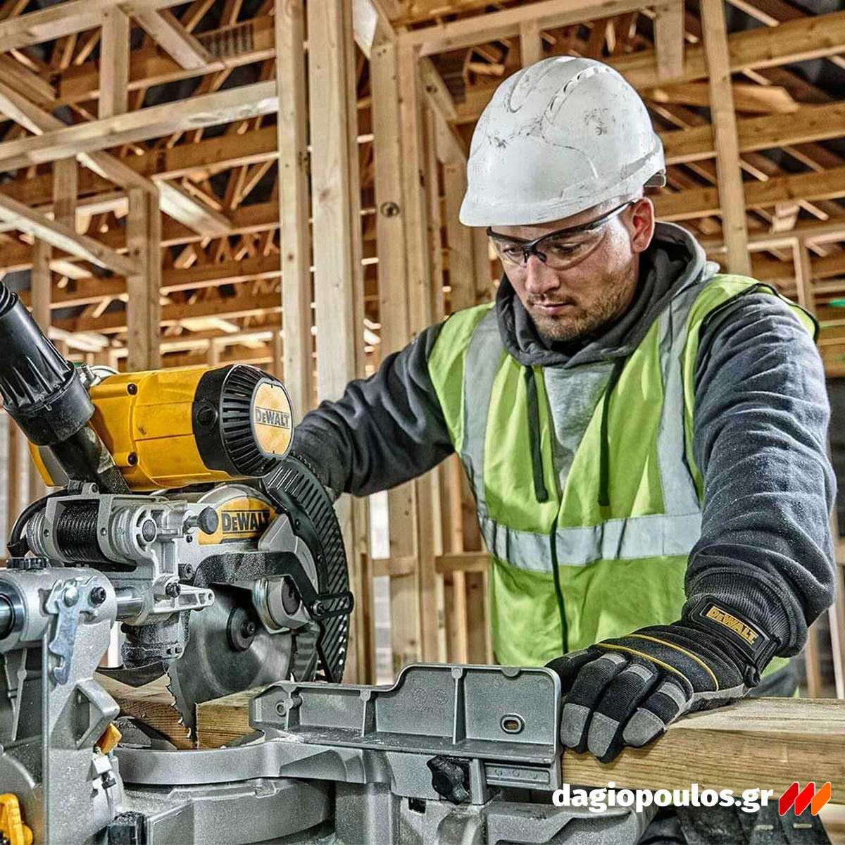 DeWalt DWS727-QS Brushless Ηλεκτρικό Φαλτσοπρίονο Πάγκου Συρόμενο (Radial) 1675W 250mm