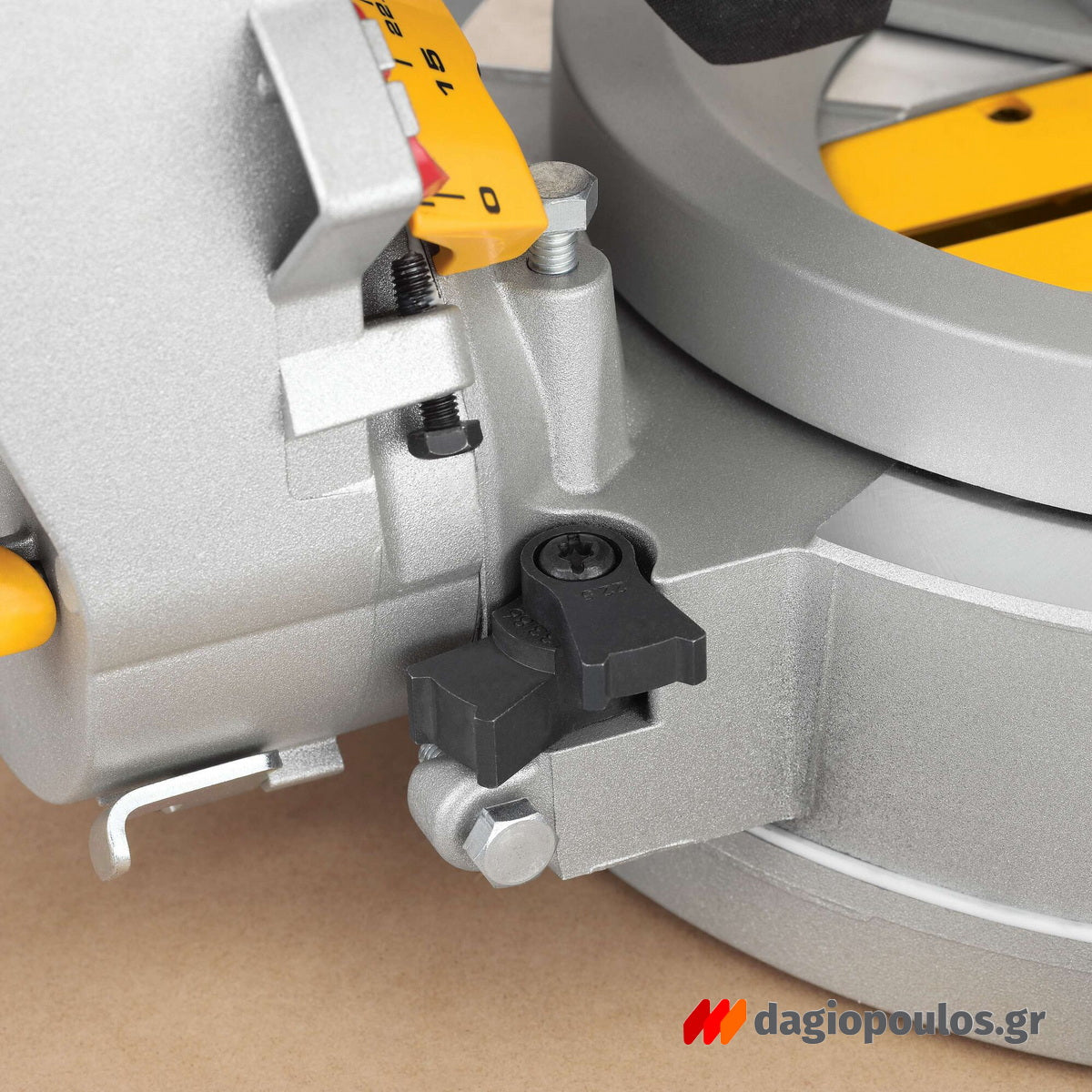 DeWalt DWS780-QS Brushless Ηλεκτρικό Φαλτσοπρίονο Πάγκου Συρόμενο (Radial) 1675W 305mm