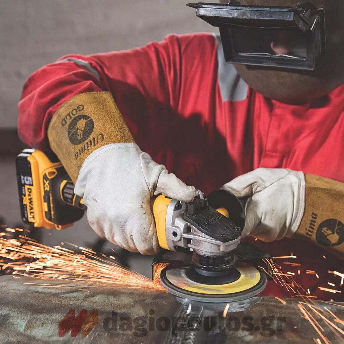DeWalt DCK422P3T-QW Συλλογή Πνευματικό Πιστολέτο, Παλμικό Κατσαβίδι, Γωνιακός Τροχός, Κρουστικό Δραπανοκατσάβιδο 18V Li-Ion Με 3 Μπατ.5.0Ah XR - Φορτιστή - 2 Βαλίτσες T-Stak