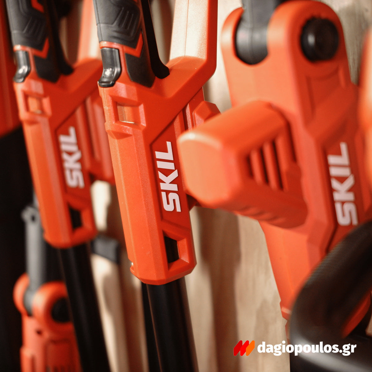 Skil 0640 AA 20V Max Ψαλίδι Μπορντούρας (Μπορντουροψάλιδο) Πτυσόμενο Μπαταρίας 18V Li-Ion Με Μπαταρία 4.0Ah