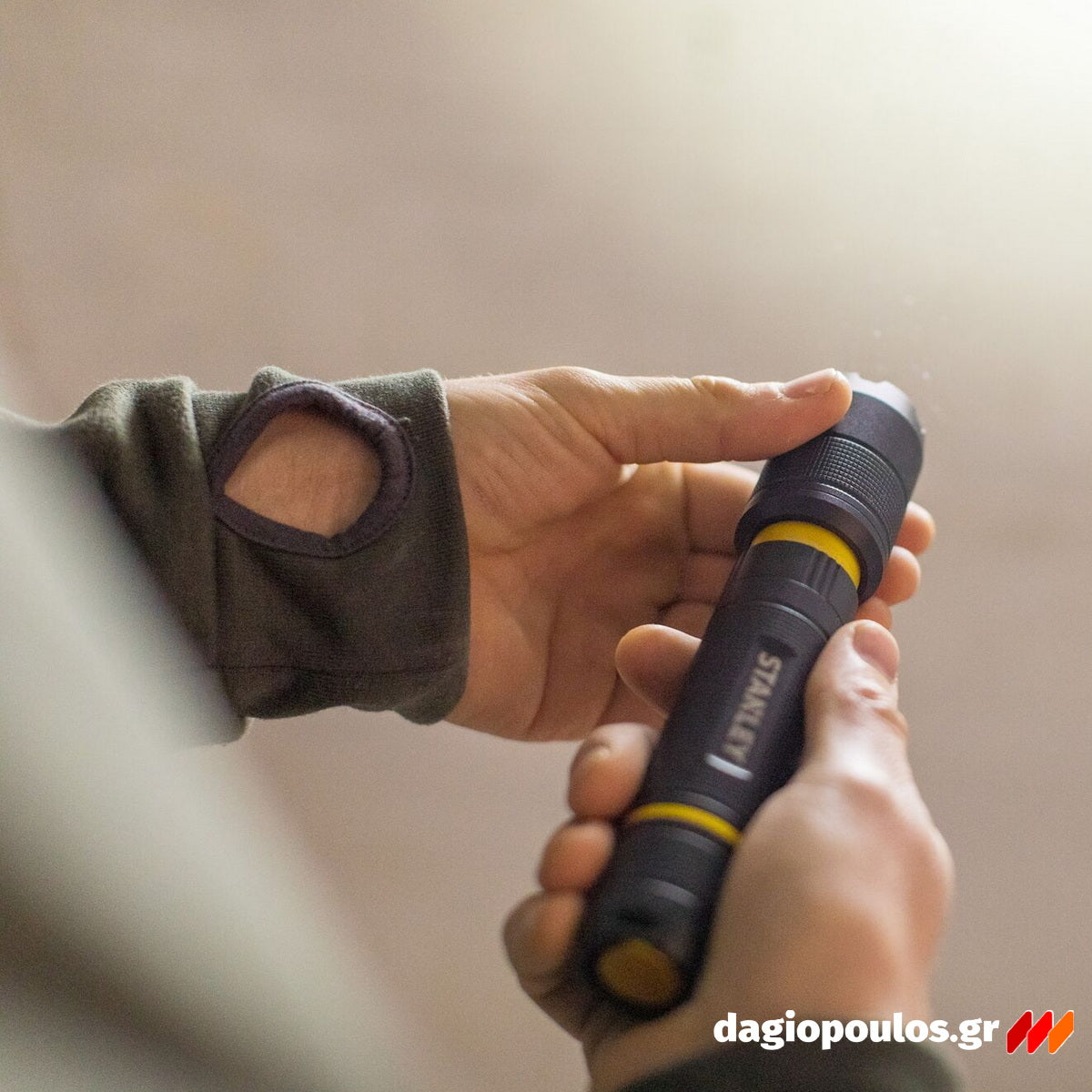 Stanley FMHT81511-0 Φακός Χειρός Αλουμινίου Led 350 Lumens