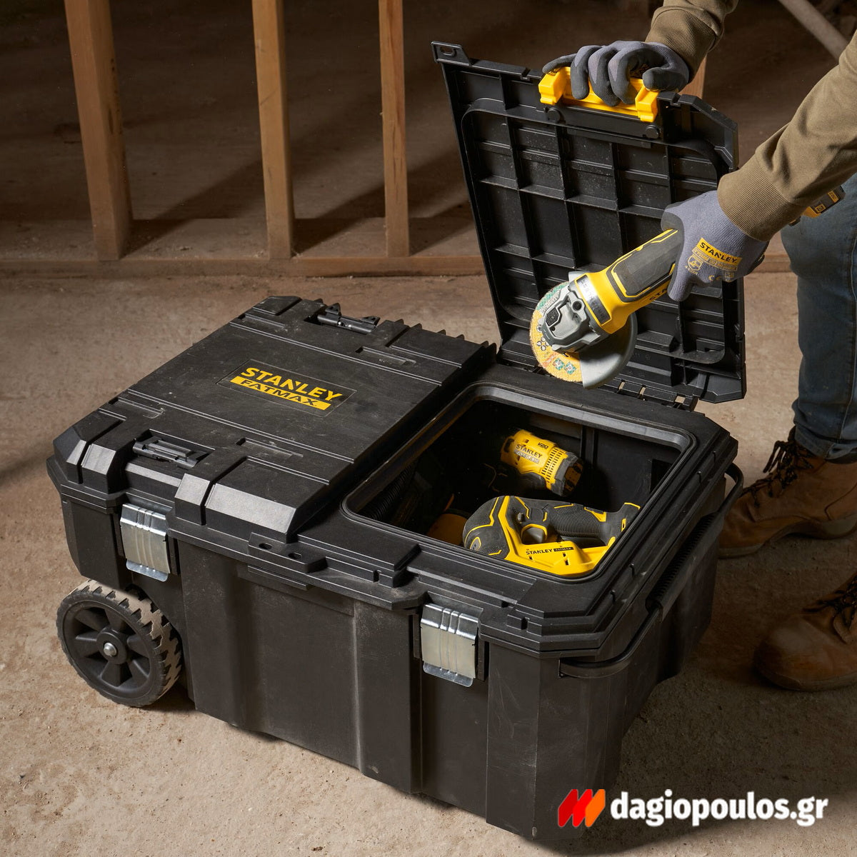Stanley FMST17870-1 FatMax® ProStack™ Επαγγελματική Εργαλειοθήκη Μπαούλο Τροχήλατη 113lt