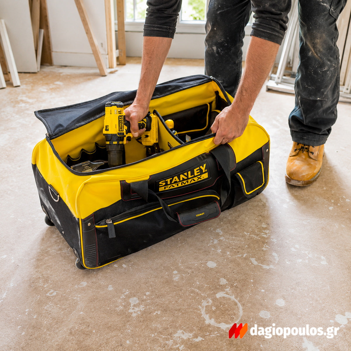 Stanley FMST82706-1 Fatmax Εργαλειοθήκη - Βαλίτσα Υφασμάτινη Τροχήλατη Με Λαβή 60Lt