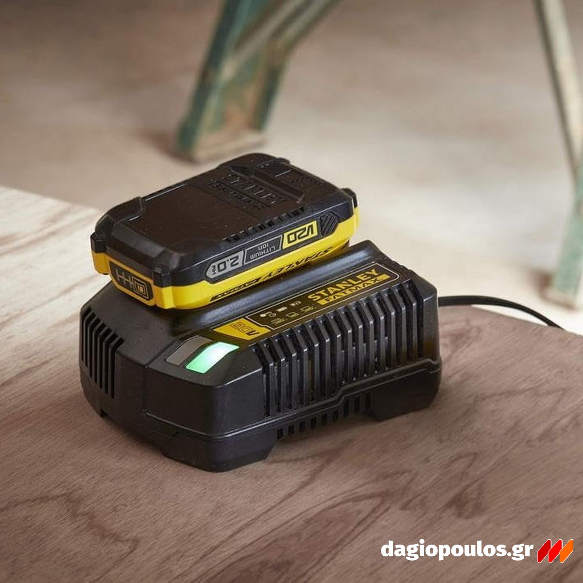 Stanley SFMCB121D1-QS Fatmax V20 Συλλογή Φορτιστής Με Μπαταρία 18V Li-Ion 2.0Ah - Αντάπτορας