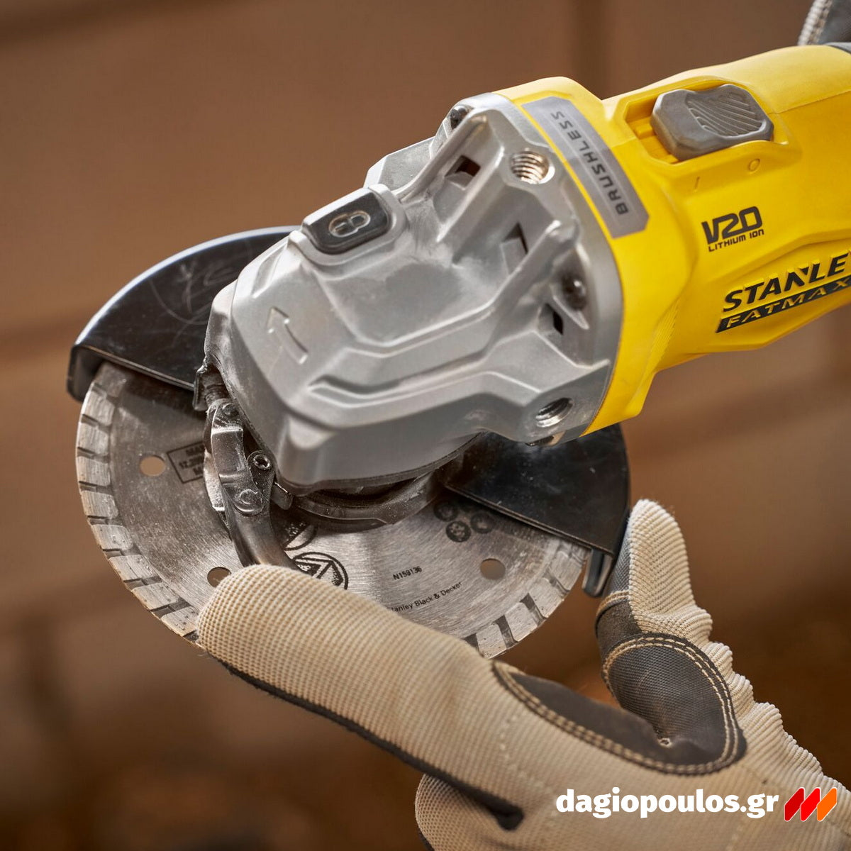 Stanley SFMCK367M2T-QS V20 Συλλογή Brushless Πνευματικό Πιστολέτο, Γωνιακός Τροχός, Κατσαβίδι Γυψοσανίδας 2 Μπατ.4.0Ah, Φορτιστής, Βαλίτσα ProStack