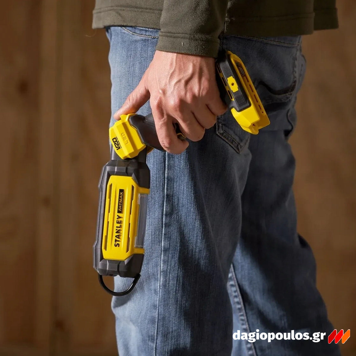 Stanley SFMCL050B-XJ V20 Fatmax Φακός Επιθεώρησης & Εργασίας Μπαταρίας Περιστρεφόμενης Κεφαλής 18V Li-Ion 700 Lumens SOLO