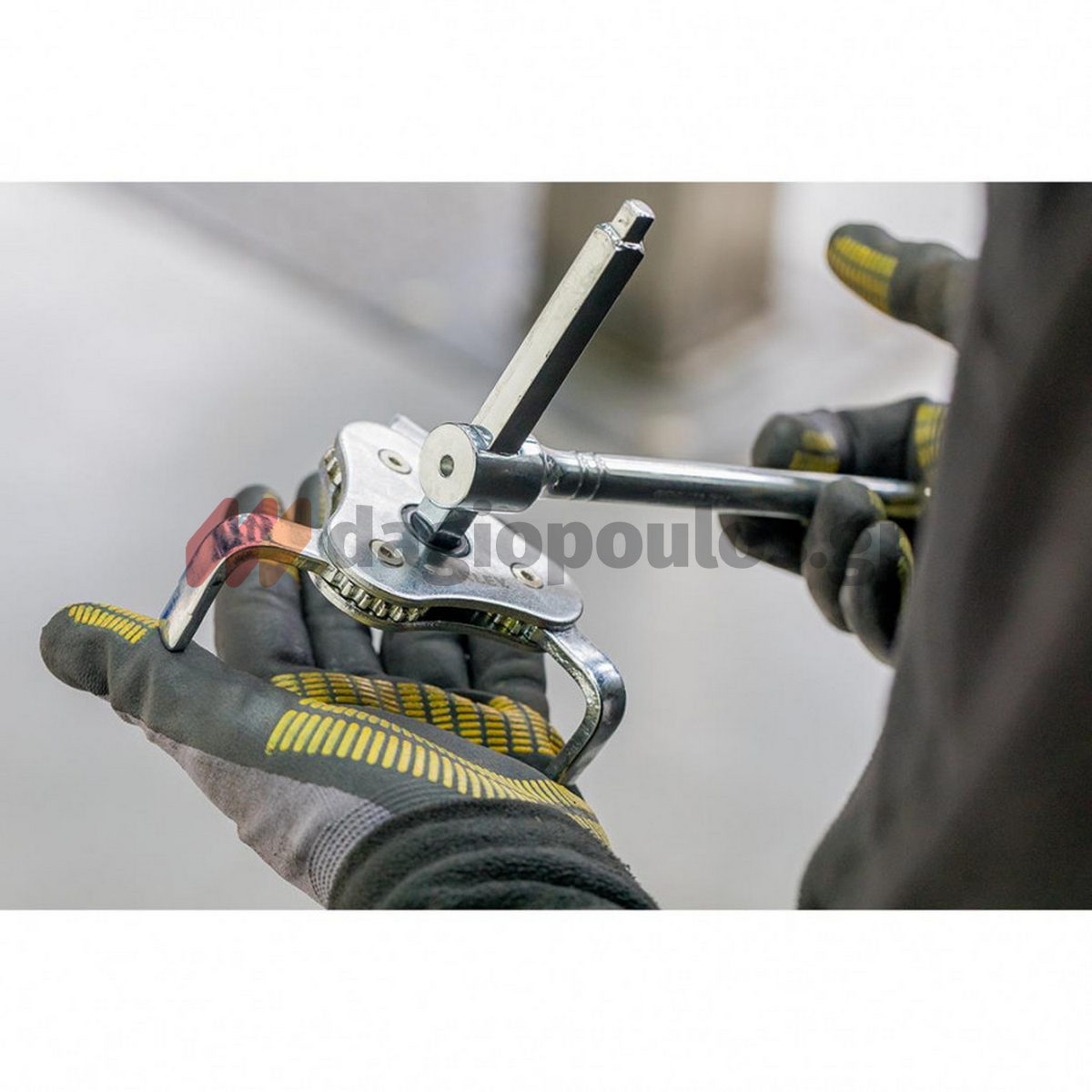 Stanley STHT80880-0 Κλειδί Φίλτρου (Φιλτρόκλειδο) Μεταλλικό Ρυθμιζόμενο 65-120mm