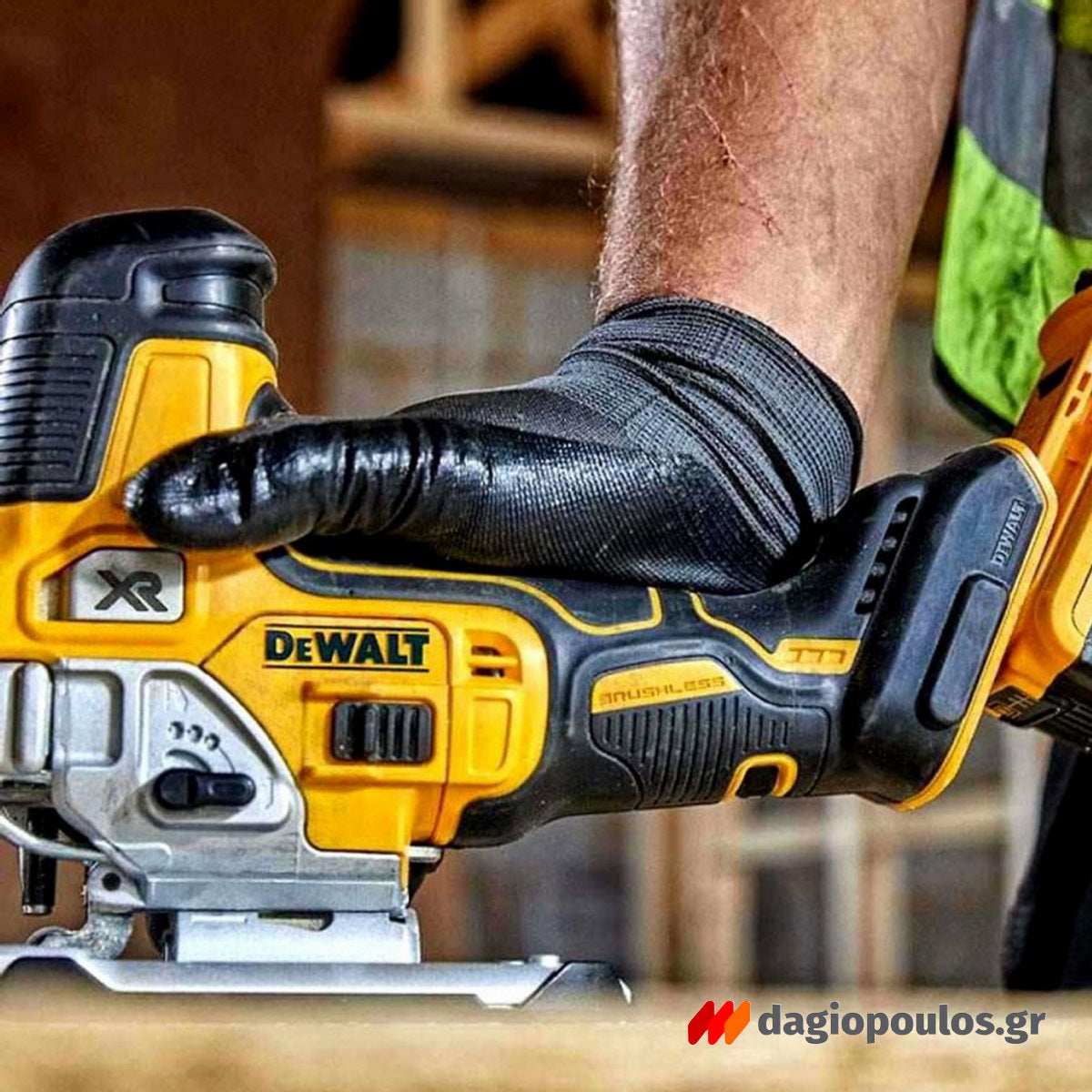 DeWalt DCS335N-XJ Brushless Σέγα Μπαταρίας XR 18V Li-Ion SOLO