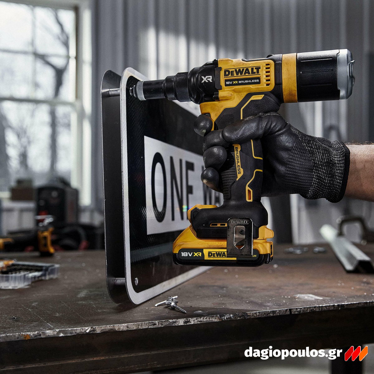 DeWalt DCF403D2GT-QW Brushless Πριτσιναδόρος Μπαταρίας 18V Li-Ion XR 4.8mm Με 2 Μπατ.2.0Ah - Φορτιστή - Βαλίτσα T-Stak