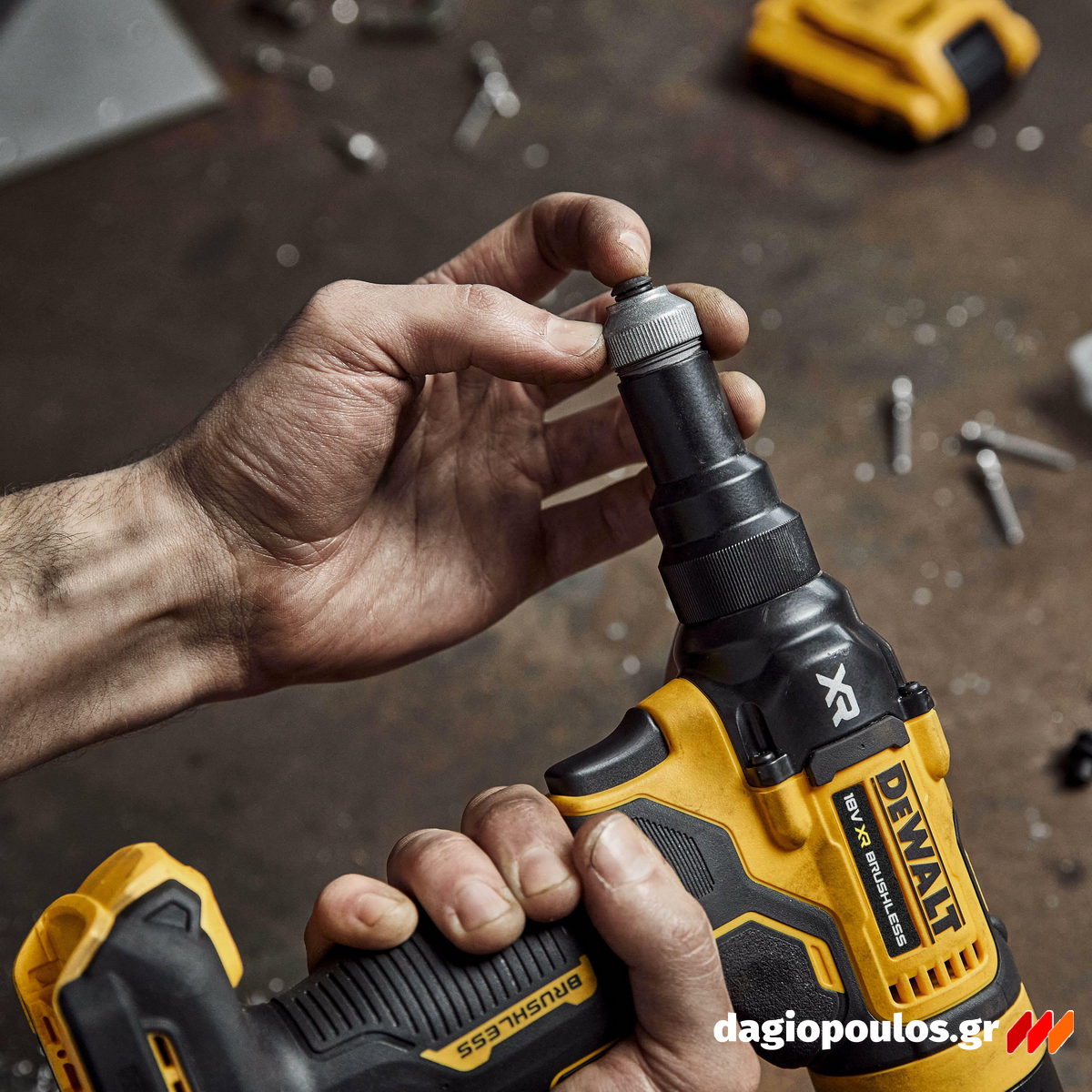 DeWalt DCF403D2GT-QW Brushless Πριτσιναδόρος Μπαταρίας 18V Li-Ion XR 4.8mm Με 2 Μπατ.2.0Ah - Φορτιστή - Βαλίτσα T-Stak