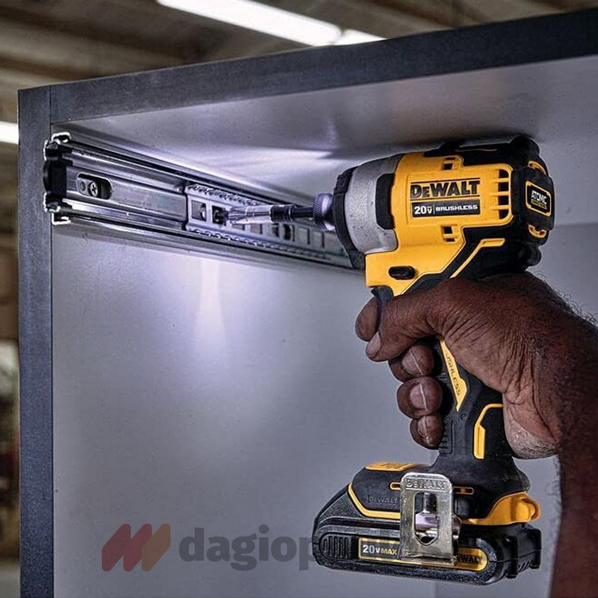 DeWalt DCF809L2T Brushless Παλμικό Κατσαβίδι Μπαταρίας 18V Li-Ion Με 2 Μπαταρίες 3.0Ah & Βαλίτσα T-Stak