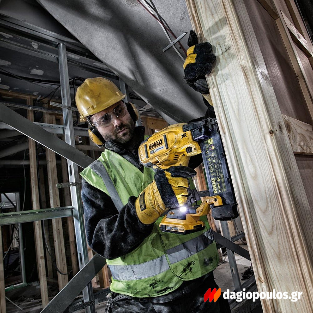 DeWalt DCN680D2-QW Brushless Καρφωτικό Μπαταρίας 18V Li-Ion Με 2 Μπατ.2.0Ah-Φορτιστή-Βαλίτσα T-STAK