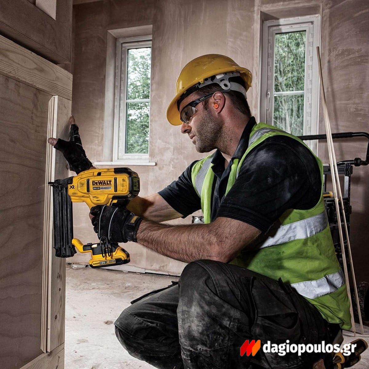 DeWalt DCN680D2-QW Brushless Καρφωτικό Μπαταρίας 18V Li-Ion Με 2 Μπατ.2.0Ah-Φορτιστή-Βαλίτσα T-STAK