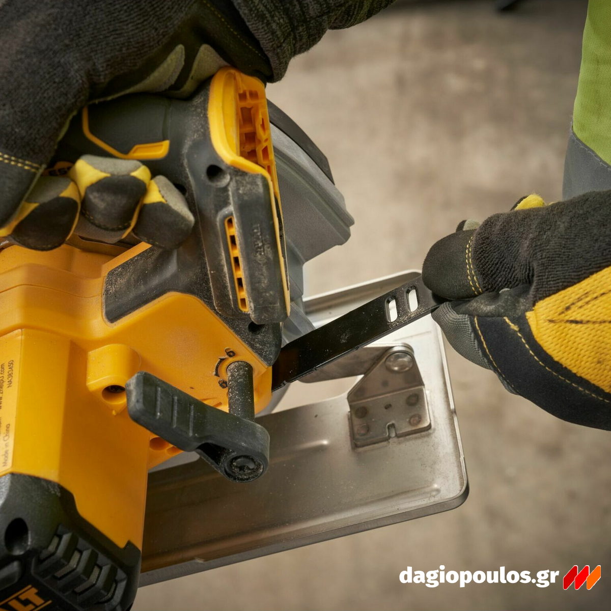 Dewalt DCS383H2 Brushless Δισκοπρίονο Μπαταρίας Μετάλλων 184mm 18V Li-Ion Με 2 Μπατ.5.0Ah - Φορτιστή - Βαλίτσα