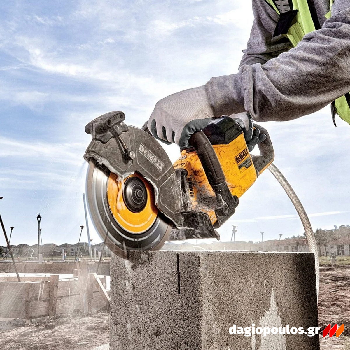 DeWalt DCS691X2-QW Κόφτης Δομικών Υλικών Μπαταρίας 54V Li-Ion 230mm Με 2 Μπατ.9Ah XR FLEXVOLT - Φορτιστή