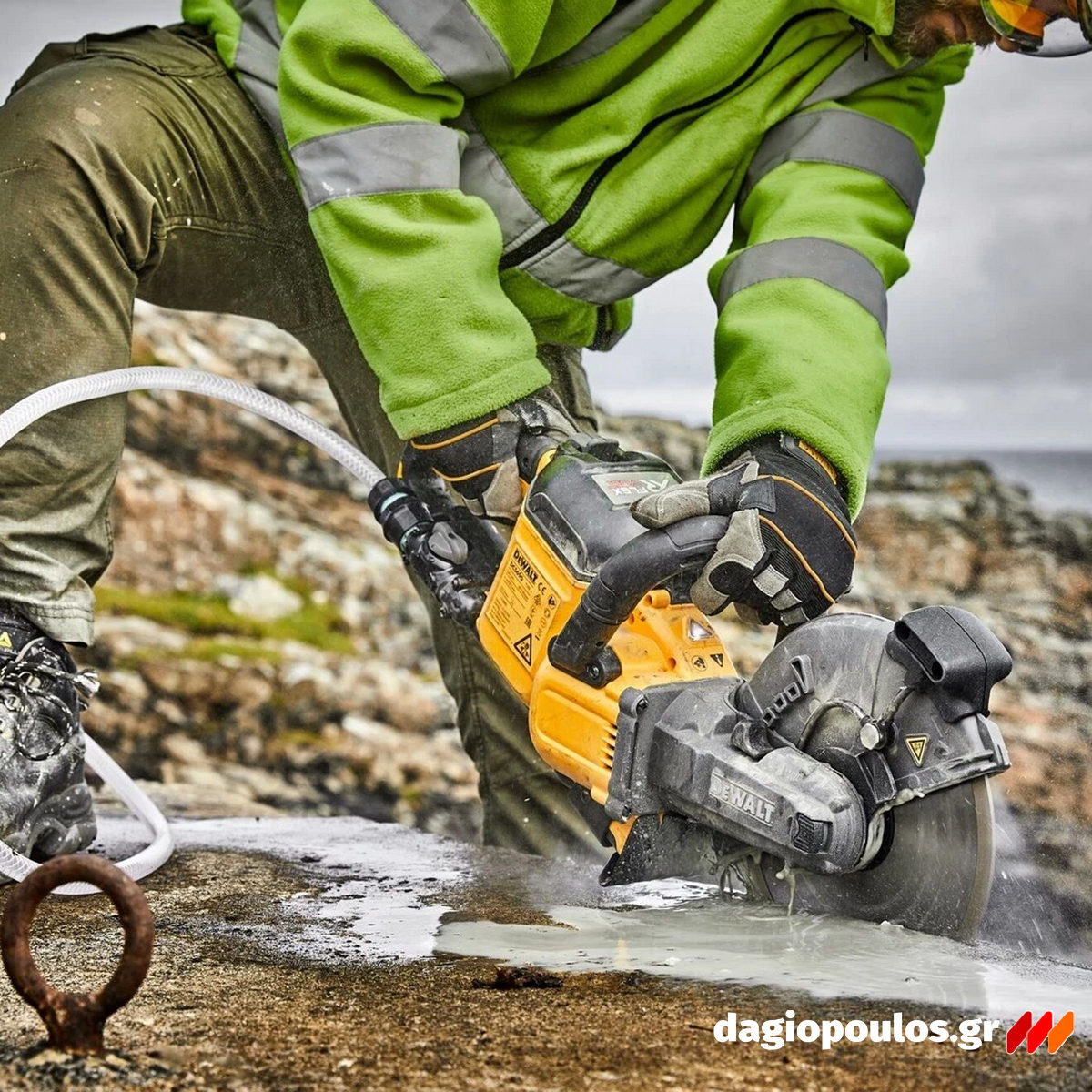 DeWalt DCS691X2-QW Κόφτης Δομικών Υλικών Μπαταρίας 54V Li-Ion 230mm Με 2 Μπατ.9Ah XR FLEXVOLT - Φορτιστή