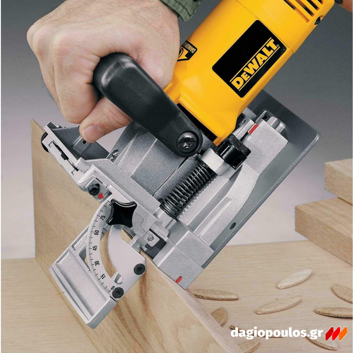 DeWalt DW682K-QS Ηλεκτρική Φρεζοκαβιλιέρα 600W