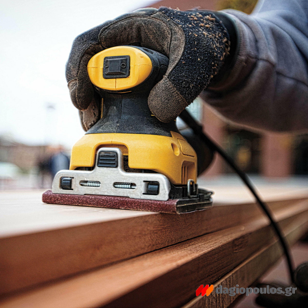 DeWalt DWE6411-QS Επαγγελματικό Ηλεκτρικό Παλμικό Τριβείο Χούφτας 230W
