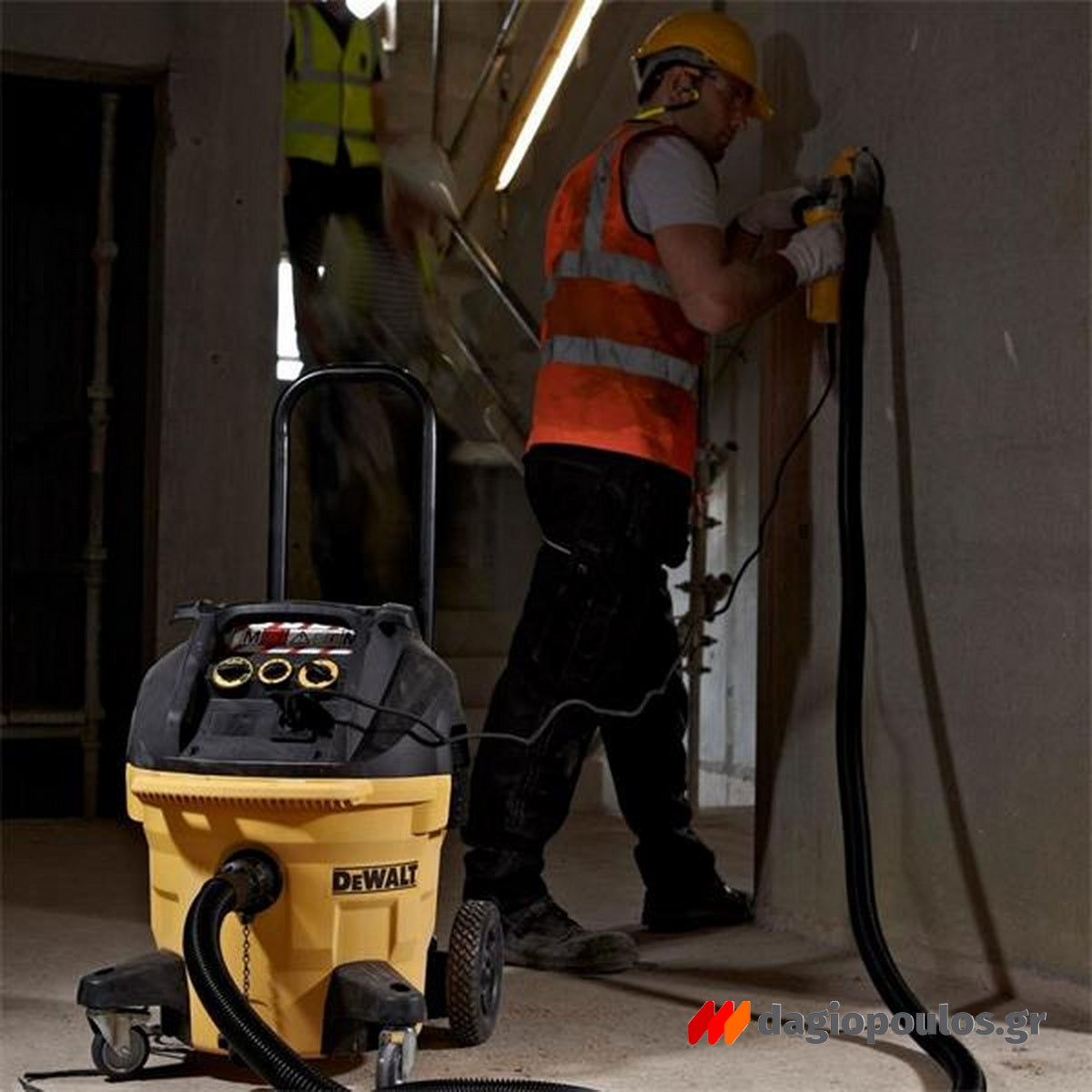 DeWalt DWV905M-QS Ηλεκτρική Σκούπα Υγρών / Στερεών 1400W Με Δοχείο 38Ltr