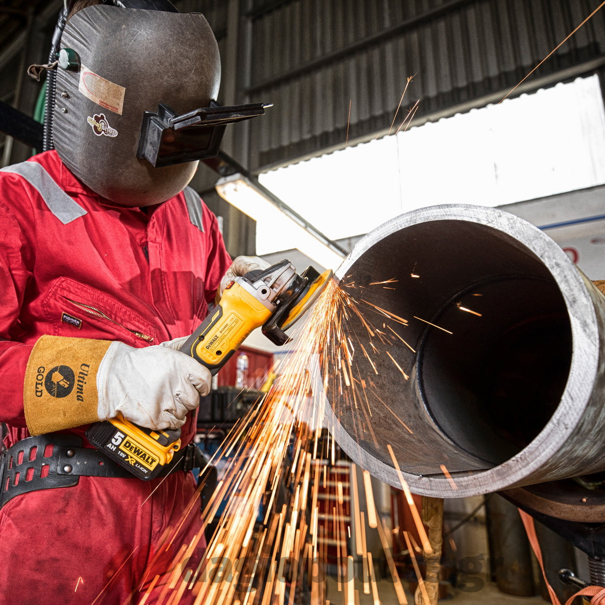 DeWalt DCK308DM-QW Brushless Συλλογή Πνευματικό Πιστολέτο, Κατσαβίδι Γυψοσανίδας, Γωνιακός Τροχός 18V Li-Ion Με 2 Μπατ.XR - Φορτιστή -Τσάντα