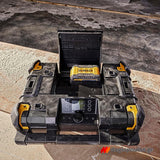 DeWalt DWST1-81078-QW T-Stak Ραδιόφωνο Μπαταρίας & Φορτιστής Μπαταριών 18V Li-Ion SOLO