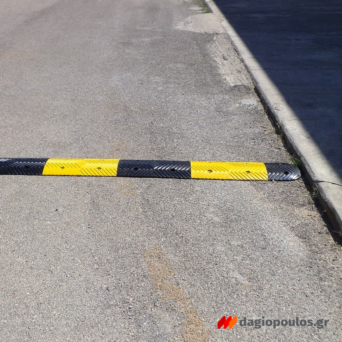 Σαμαράκι Μείωσης Ταχύτητας Ψηλό Ακριανό Τμήμα Μαύρο