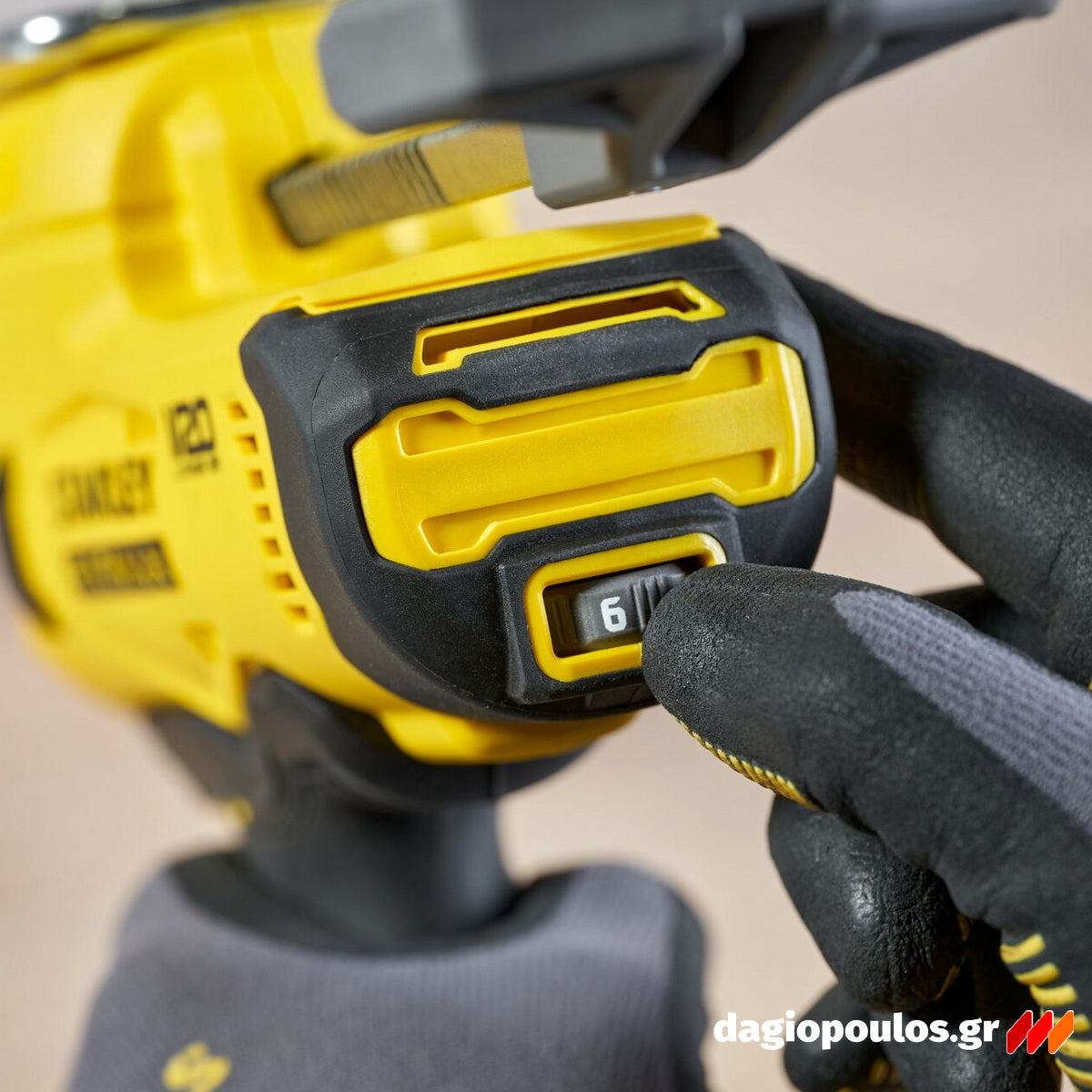 Stanley SFMCE600B-XJ V20 Πιστόλι Σιλικόνης Μπαταρίας 18V Li-Ion 310ml SOLO