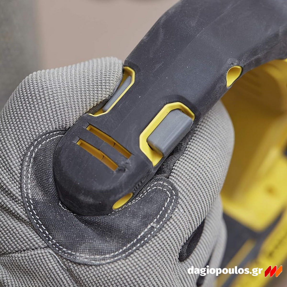 Stanley SFMCK367M2T-QS V20 Συλλογή Brushless Πνευματικό Πιστολέτο, Γωνιακός Τροχός, Κατσαβίδι Γυψοσανίδας 2 Μπατ.4.0Ah, Φορτιστής, Βαλίτσα ProStack