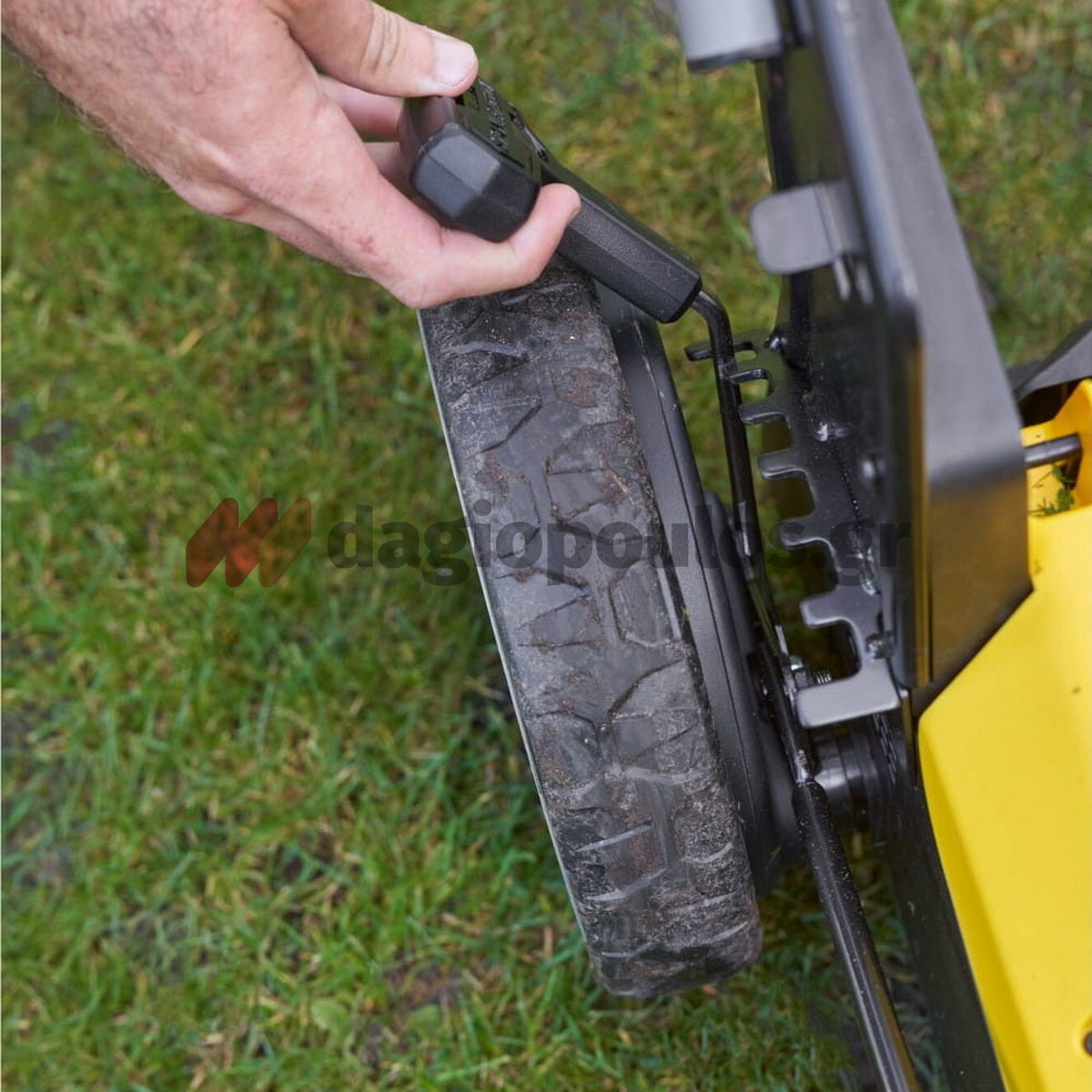 Stanley SFMCMWS251M-QW V20 Brushless Χλοοκοπτική Μηχανή Γκαζόν Μπαταρίας 36V Li-Ion Με 2 Μπαταρίες 4.0Ah