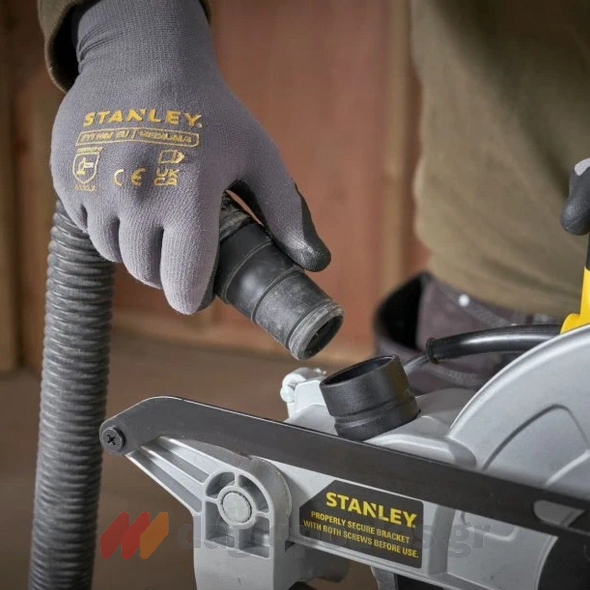 Stanley SM1650 Ηλεκτρικό Φαλτσοπρίονο Πάγκου Συρόμενο (Radial) 1650W 254mm