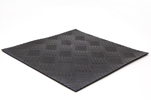 Δάπεδο Καουτσούκ 9005 Checker Λαμαρίνα 3mm 1.5mtr